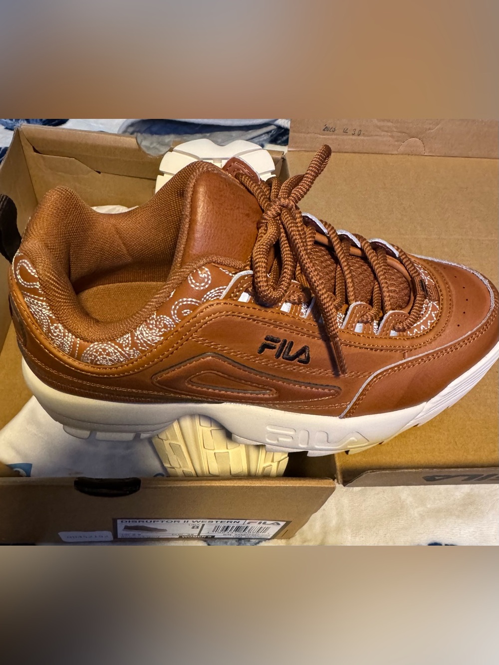 FILA Disruptor II Western Women's Brown & White US 8 NWT and Box